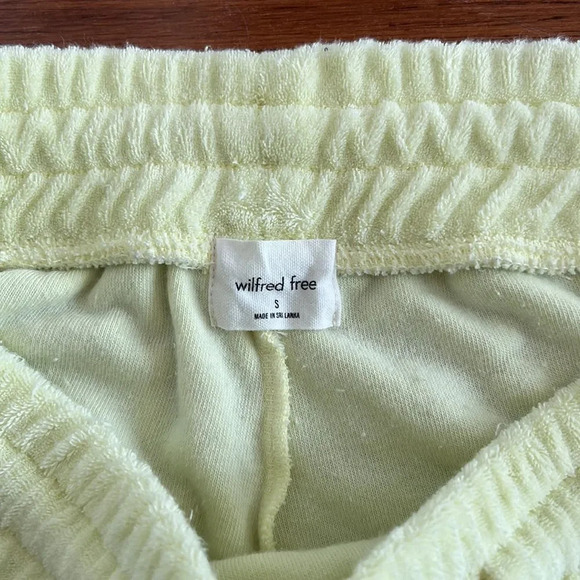 Aritzia Wilfred Free Popsicle 3” Short - Picture 10 of 14